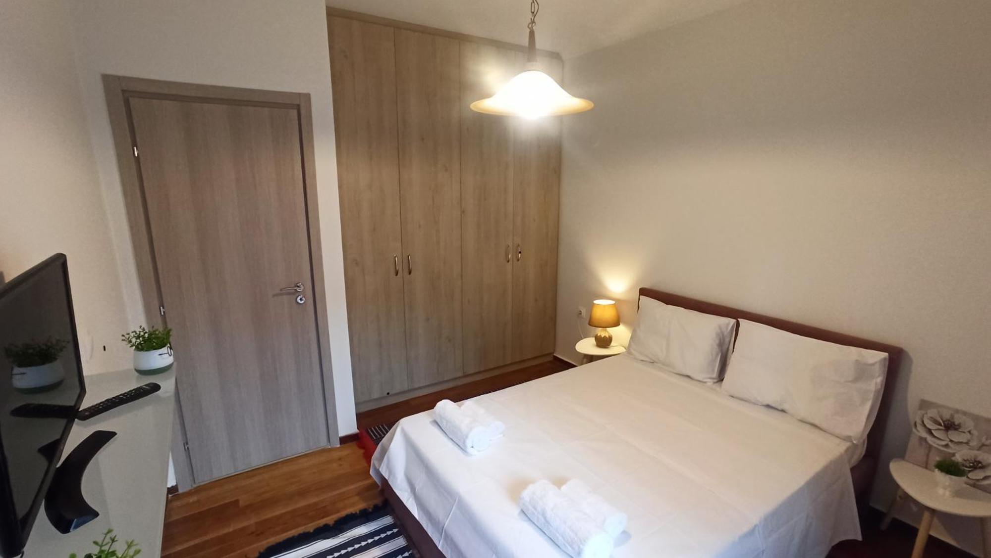 Spyros' Apartment Near Marina Mytilíni エクステリア 写真