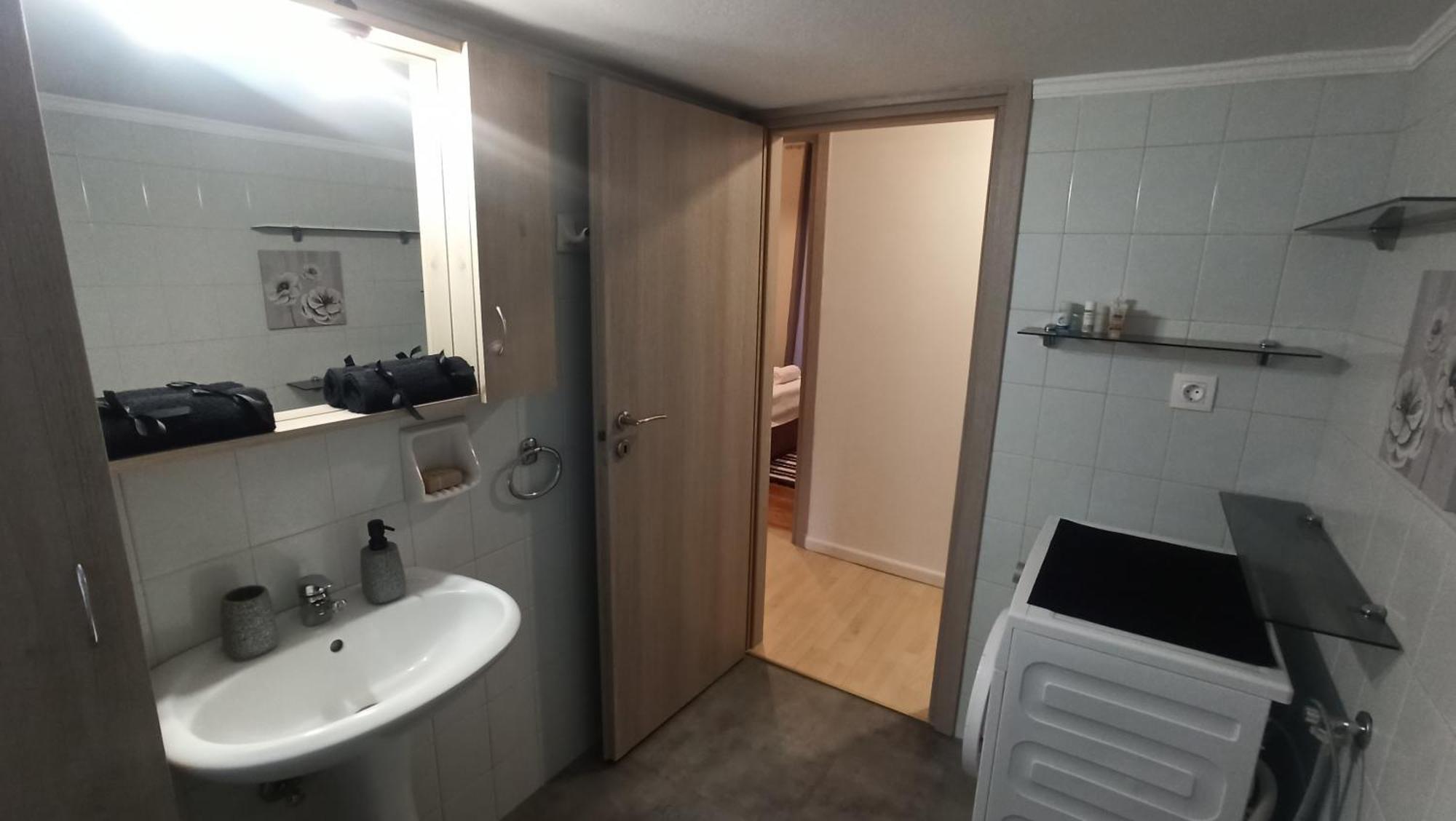 Spyros' Apartment Near Marina Mytilíni エクステリア 写真